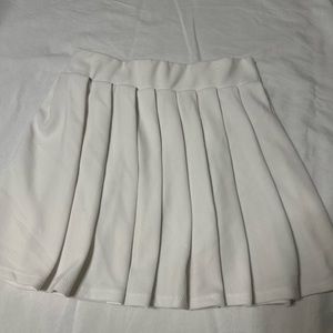 love streak white pleaded mini skirt